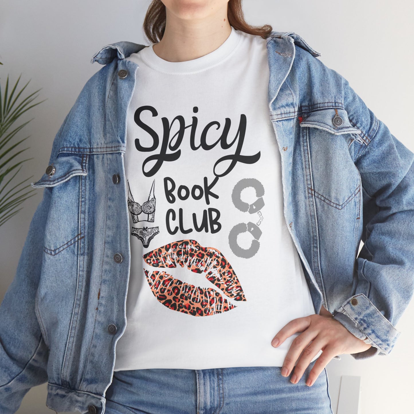 Spicy Book Club – T-Shirt for Smut-Loving Readers & BookTok Baddies